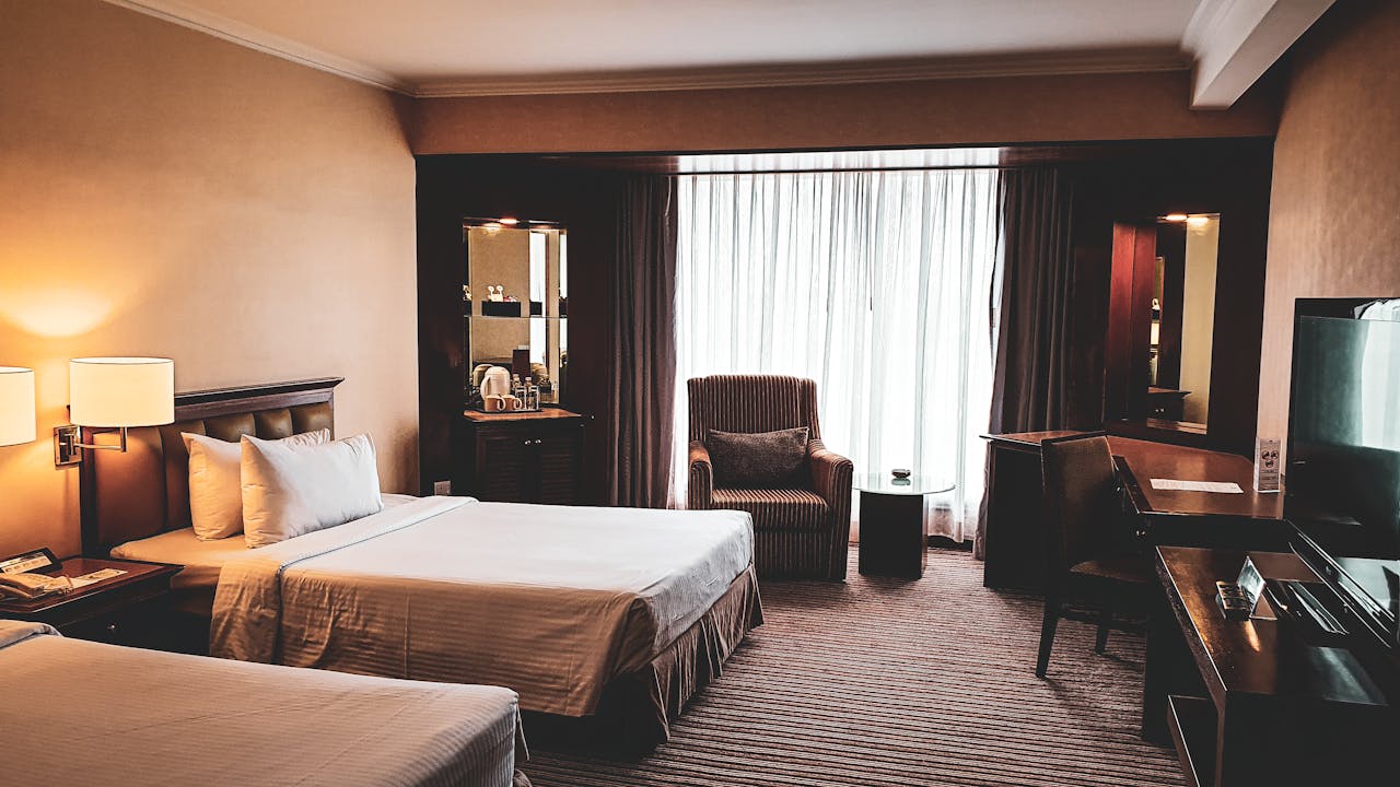 hotels acoustic